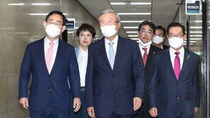 김종인, 기본소득 이어 ‘전일보육제’도 거론…거침없는 이슈 확장