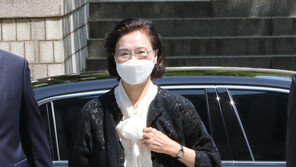 고개숙인 이명희…징역 2년6월 구형에 “어리석음 반성”