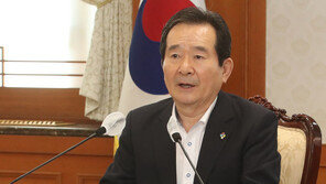 丁 총리 “K-방역 선도국가 위해 식사문화 달라져야”