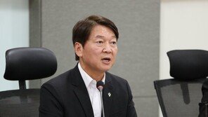 ‘대권 도전하나’ 질문에 안철수 “국민에게 인정받을 때만 기회”