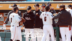 한화, 팀 최다 15연패 수모…돌아온 오승환 1이닝 무실점