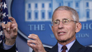 파우치 NIAID 소장 “코로나19, 최악의 악몽…확산 끝나지 않았다”