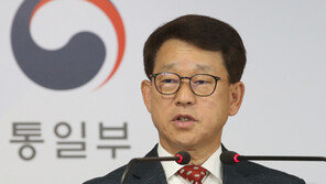 통일부 “대북 저자세니 고자세니 감정적 접근 바람직 안해”