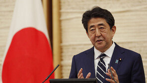 아베 “G7이 세계 여론 리드해야”… 한국의 G7 참여 간접 반대