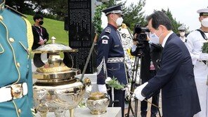 이희호 1주기 추도식…정치권 “女인권·평화통일 뜻 이어갈 것”