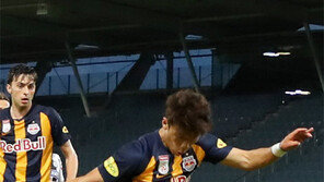 골 넣고 도움 주고… ‘황소’ 다시 질주