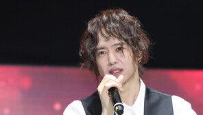 양준일, ‘성희롱성 발언’ 직접 사과…“성 편견 고려 안했다”