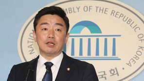 與 “양보할 만큼 했다…15일 모든 상임위원장 선출할 것”