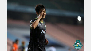 ‘이동국 결승골’ 전북, 1위 질주…울산은 6경기 무패