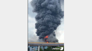 용접 불씨 때문?…경찰, 포항제철소 화재 원인 조사 착수