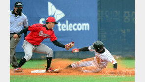 [포토] 김길모 ‘빠른 발로 3루까지’