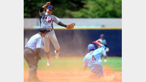 [포토] 흙먼지 휘날리며 도루!