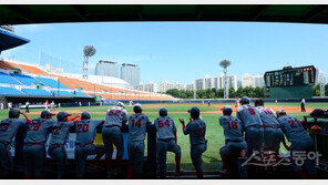 [포토] 고교야구 정상을 향해 ‘황금사자기 야구대회’