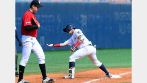 [포토] 이현국 ‘동점 3루타~’