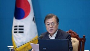 文 대통령 “창녕 학대 피해 어린이 청와대가 직접 보듬어 주라”