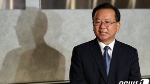 김부겸 “이달 내 당대표 출마 선언…대권 출마도 답하겠다”