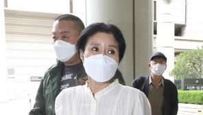 박소연, 미신고 집회로 또 재판…“개들 구조했다” 반박