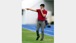 [현장인터뷰] ‘울산전 완패’ 김병수 강원 감독, “졌지만 고개 숙이지 마”