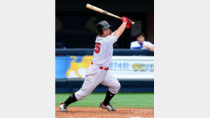 [포토] 김민성 ‘팀을 위해 희생타’