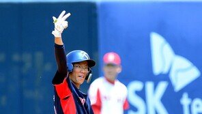 [포토] 최준우 ‘달아나는 적시타~’