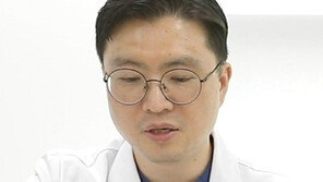 “어린아이도 양치 후 치실 사용하게 하세요”