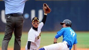 [포토] 유준서 ‘아웃 아닌가요?’