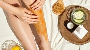 “나가지 못하니 집에서 때 밀며 기분전환”… CJ올리브영, 스크럽 등 바디용품 이례적 인기