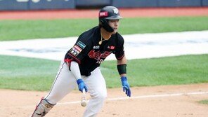 강백호 “이승엽 선배와 비교 기쁘지만 팀 성적에 초점”