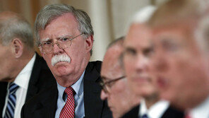 미국 정치판 뒤흔든 볼턴의 핵심 주장 10가지