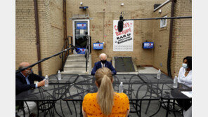 대세는 바이든? 경합주 6곳 우세에 공화 인사들도 외곽지원