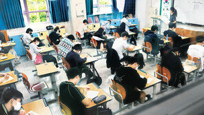 ‘수능 전초전’… 마스크 쓰고 치른 6월 모의평가