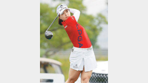 ‘발목 테이핑’ 고진영, 첫날 무결점 플레이