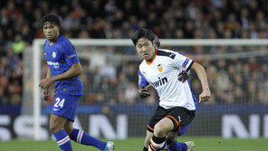 교체 투입된 이강인, 13분 만에 퇴장…발렌시아, 레알에 0-3 완패