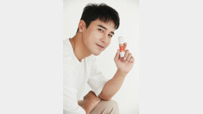  미스터트롯 장민호, 쎄라덤 화장품 전속모델 발탁…광고 촬영 진행