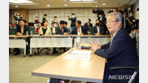 김종인 “18개 상임위원장 다 포기하자…약자 챙겨야”