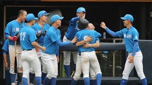 사상 첫 결승 진출한 강릉고 vs 김해고…누가 ‘황금사자’ 품을까