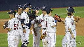 3위 두산, 2위 LG 1G차 추격…한화, 4연패 탈출