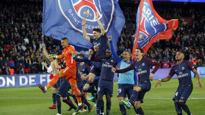 佛, 7월 11일부터 스포츠경기에 5000명 이하 관중 허용한다