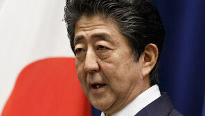 아베 “내년 9월 임기 만료 전 개헌 국민투표 원해”