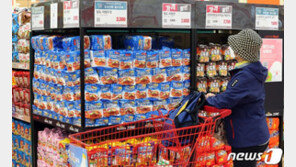 대형마트 1+1 끼워넣기 판매…‘재포장’만 안하면 가능하다