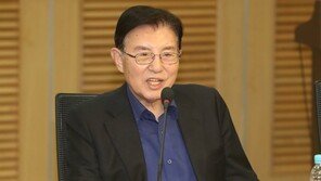 법원, ‘긴급조치 9호 위반’ YS 비서실장’ 김덕룡에 재심 결정 