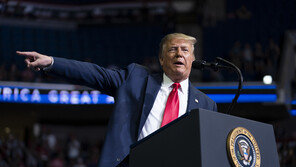 트럼프 “새 비자제한 조치 곧 발표”…H-1B 등 대상