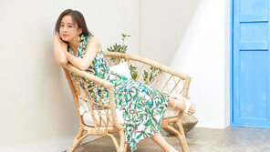 세정 올리비아로렌 “트로피컬 원피스로 여름향기 솔솔”