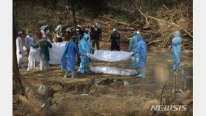 여성이 코로나에 더 강한데…인도에선 여성 사망률 더 높아, 왜?