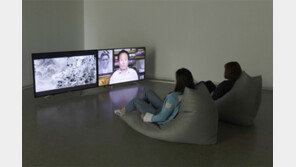 “해는 꼭 빨간색이어야만 하나” 우리사회 지배하는 편견 고발