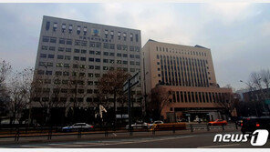 12살 소녀에 “안 만나주면 성관계 영상 유포” 20대 남성…공소기각 왜