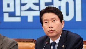 “추진력 갖춰야” 요구 봇물…통일부 수장에 ‘정치인’ 공감대