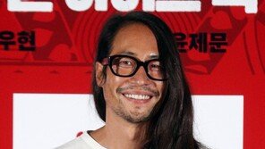 류승범, 아빠 됐다…“지난주 득녀, 예비신부·아기 건강”