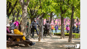 한달 먼저 찾아온 ‘35도 폭염’…‘코로나 이중고’ 대책 비상