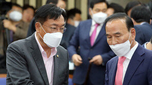 통합당 정진석-박덕흠, 사돈 됐다…“조용한 결혼식 진행”